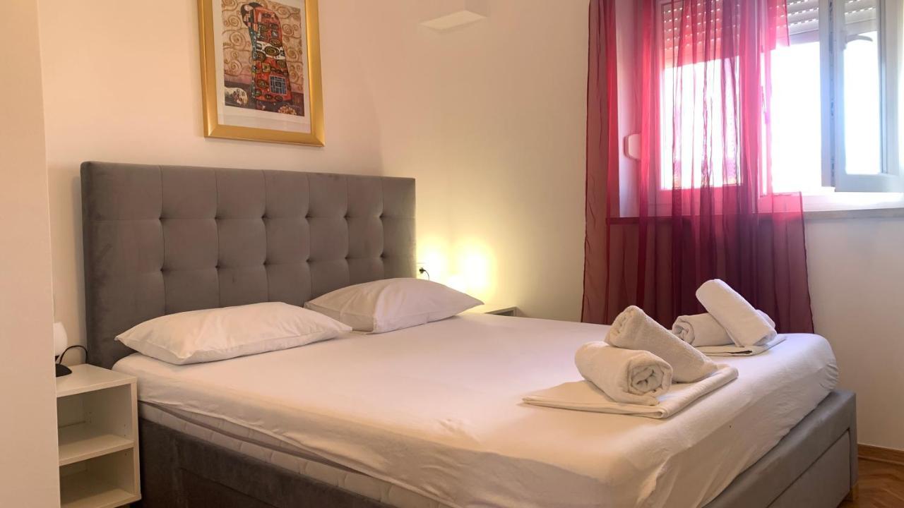 Apartments Istarska Street (Adults Only) Split Buitenkant foto