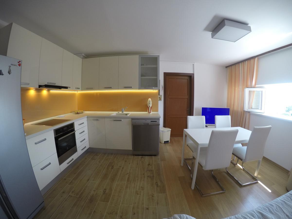 Apartments Istarska Street (Adults Only) Split Buitenkant foto