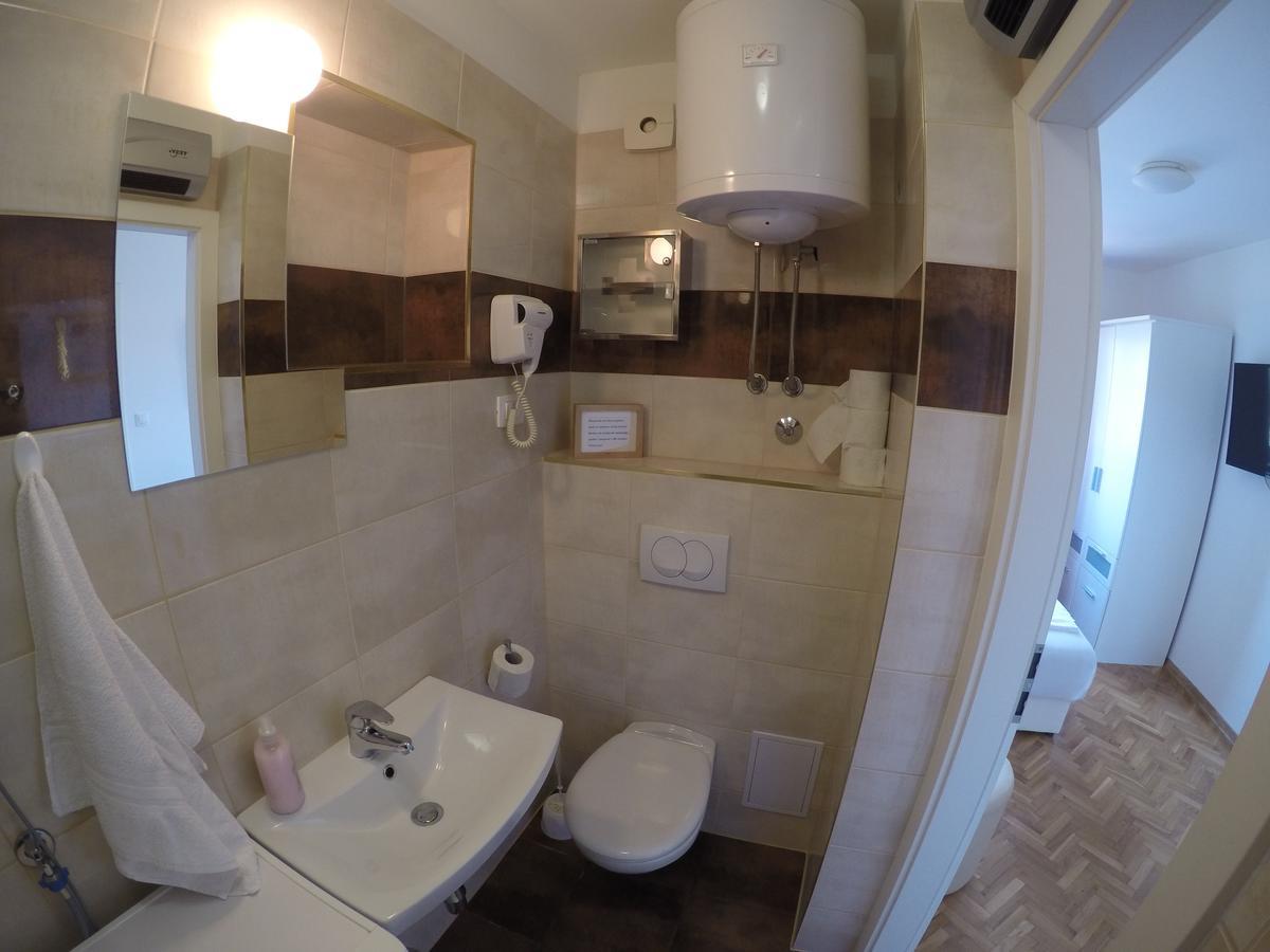 Apartments Istarska Street (Adults Only) Split Buitenkant foto