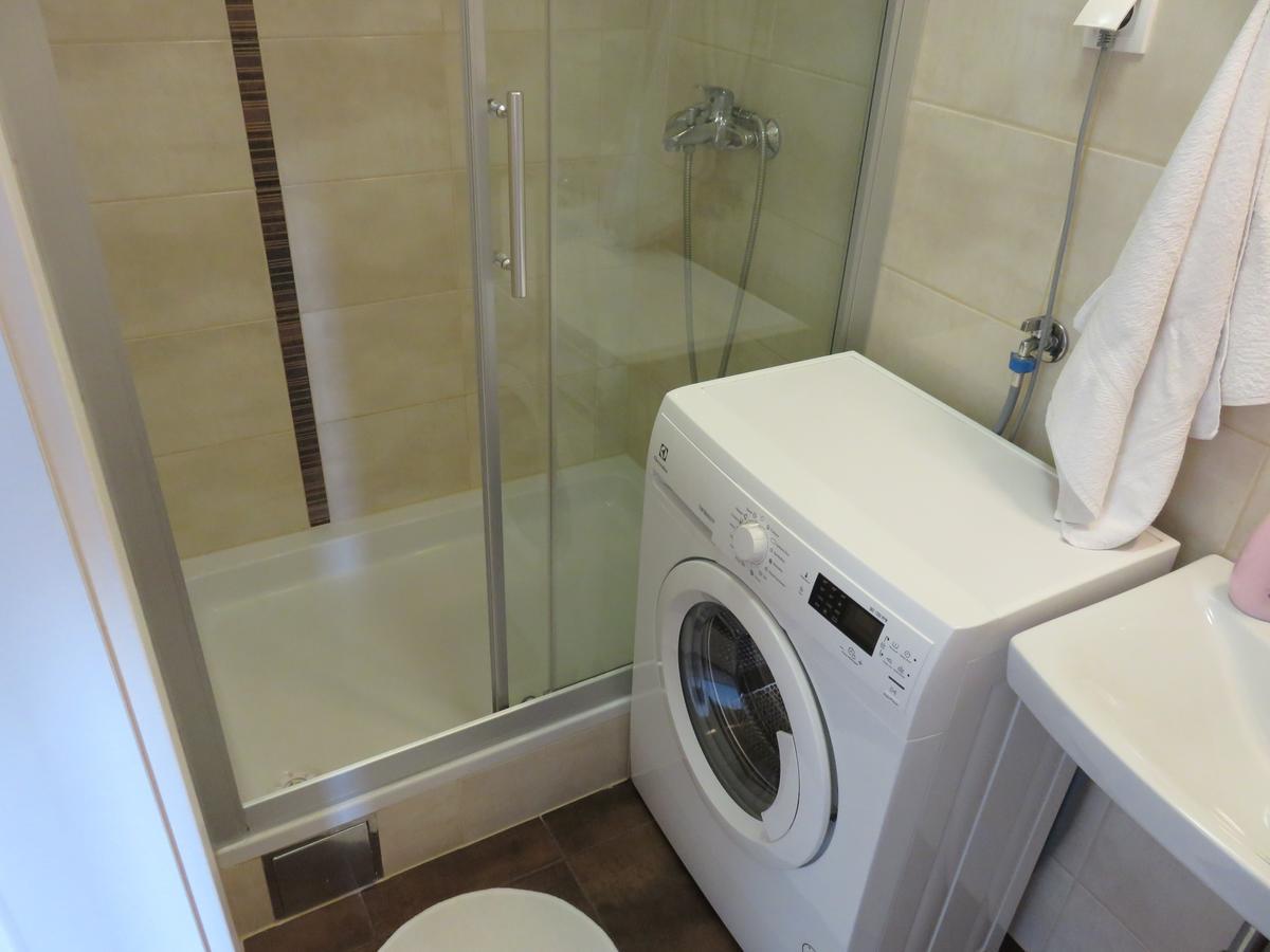 Apartments Istarska Street (Adults Only) Split Buitenkant foto